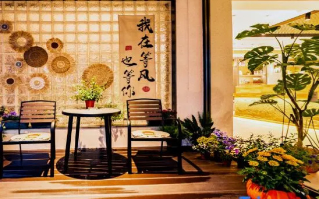 Yingxun Xiaozhu Urban Homestay (Weihui Municipal Government) – Hotel Rooms – Xinxiang