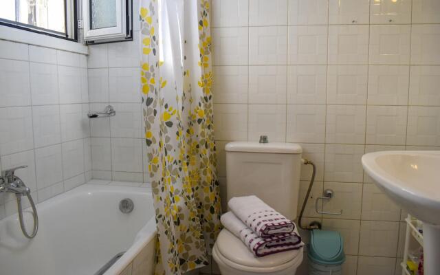 Cozy Flat on the Main Square 10min to the sea