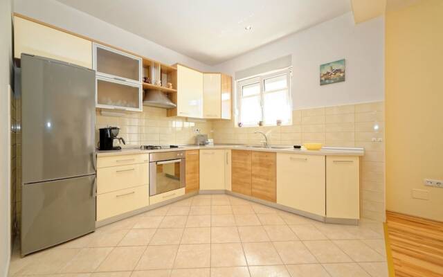 Apartments Marica 3130