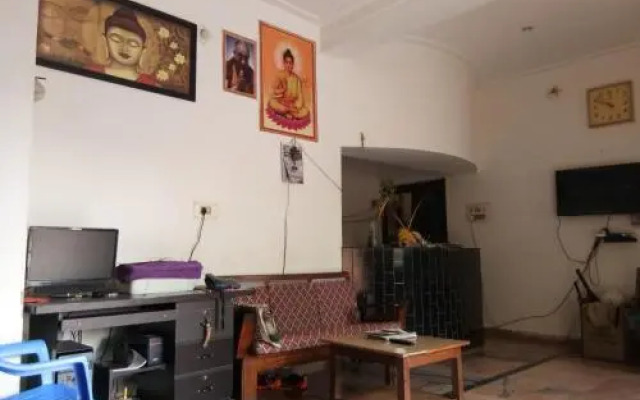 Hotel Premashram Bodhgaya