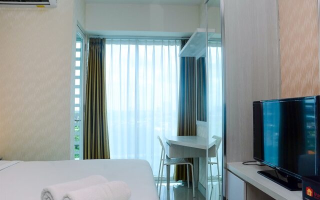 Comfy with Modern Style 1BR Grand Kamala Lagoon Apartment