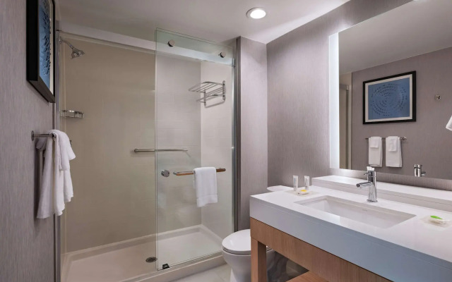 Hyatt Place Austin / Lake Travis / Four Points