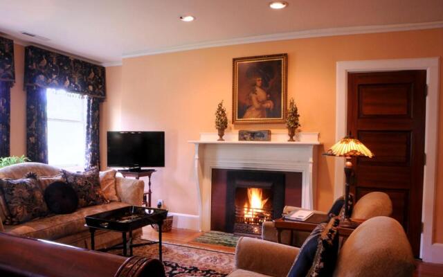 The Black Walnut B & B Inn