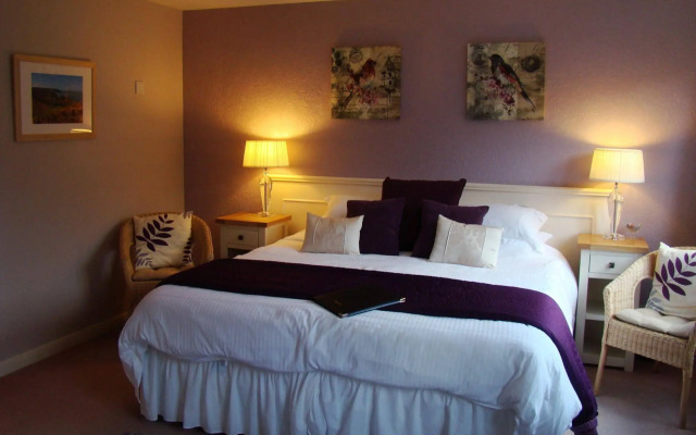 Pine Lodge Guest House