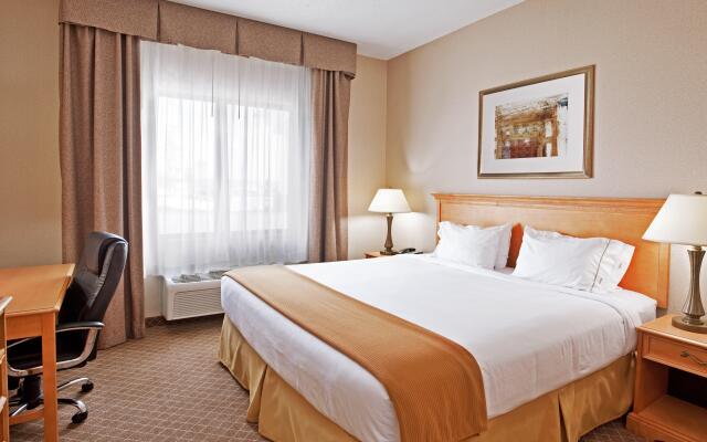 Holiday Inn Express & Suites Chesterfield by IHG