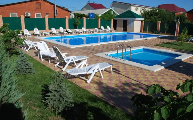Undersun Village