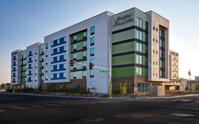 Home2 Suites by Hilton Las Vegas Convention Center