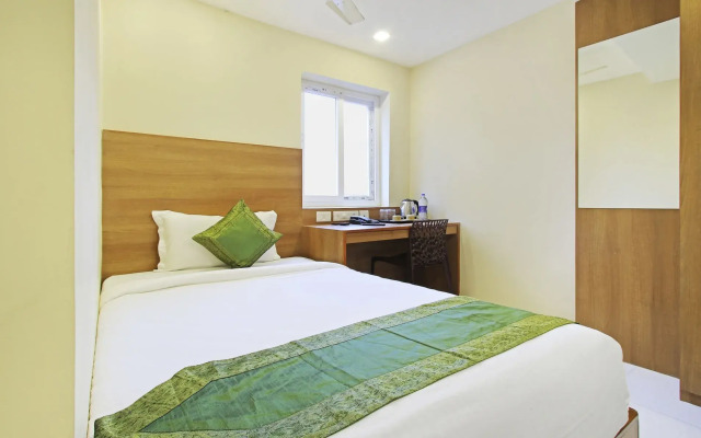 Itsy Hotels Jansi Residency