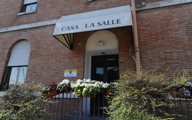 Casa La Salle - Religious Guest House