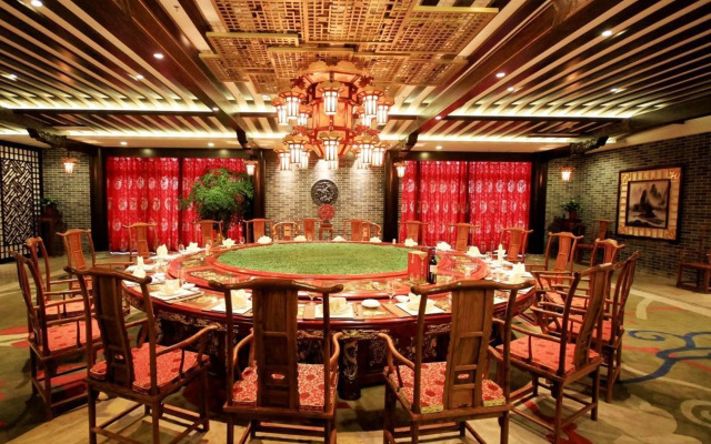 Chateau Star Sea Hotel
