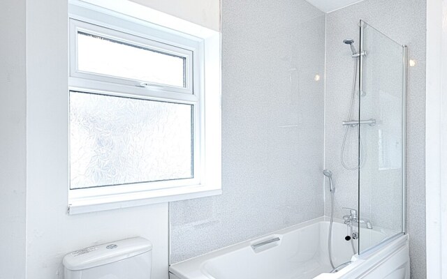 Swansea Hosea Spacious Home