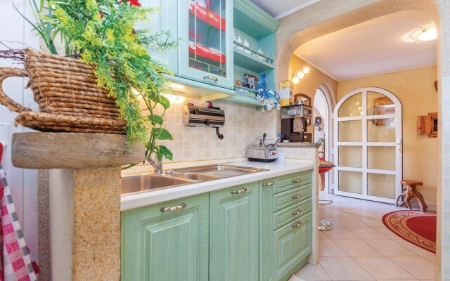 Stunning Home in Grizane With Wifi and 2 Bedrooms