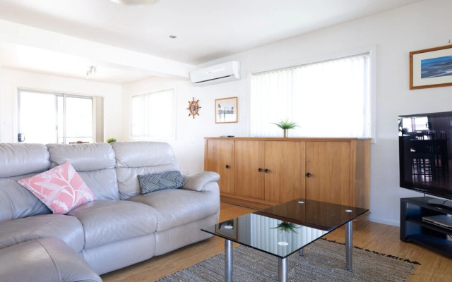 River Views on Renown