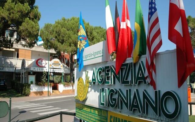 Villa a Lignano Riviera with air conditioning