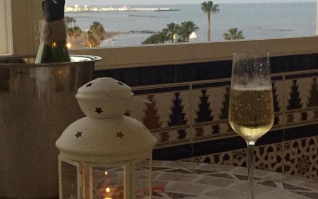 Luxury beachfront apartment in Benalmadena Costa