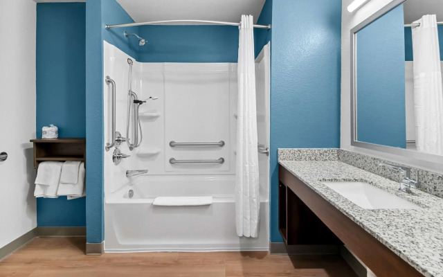 Woodspring Suites Waco South