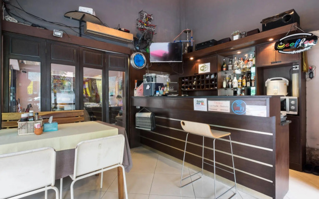 Cozy at Ten Hotel Bangkok