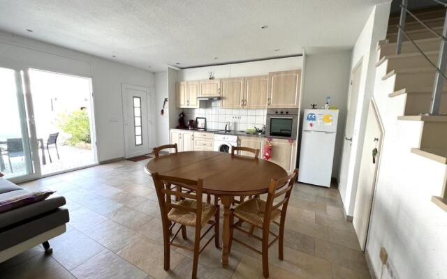 BYBLOS 69A - Casa con piscina comunitaria