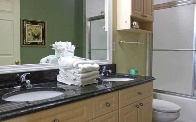 Magnolia Pointe 401-4894 by RedAwning