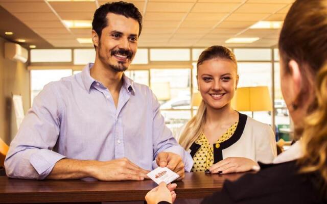 Hotel 10 Aparecida de Goiania