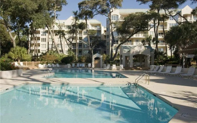 Windsor Place 303 by RedAwning