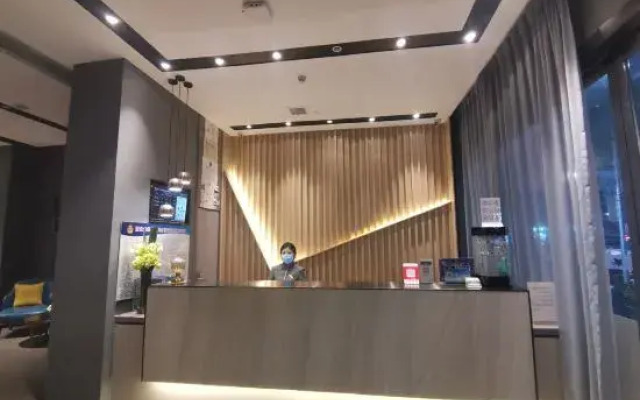 Homeinn·neo(Shiyan Wuyan Pedestrian Street Hong Kong City)