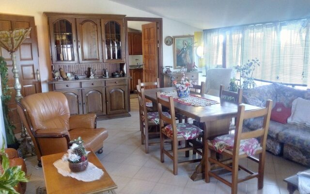 Appartamento In Villa Vicino Al Mare