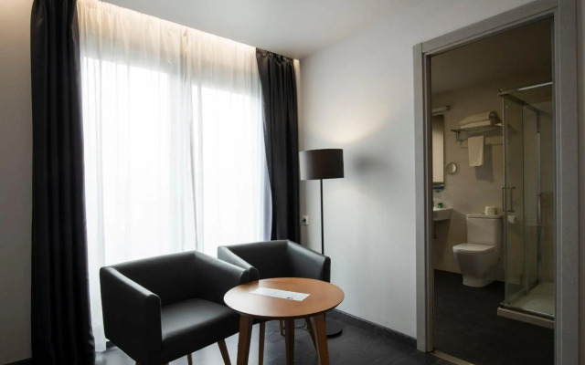 Lux Santiago Hotel