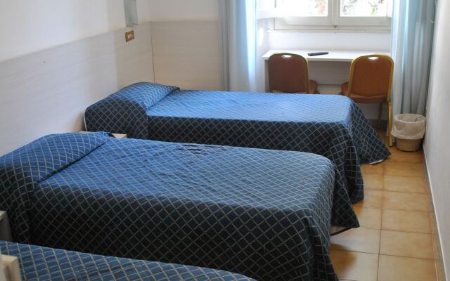 Auto Park Hotel