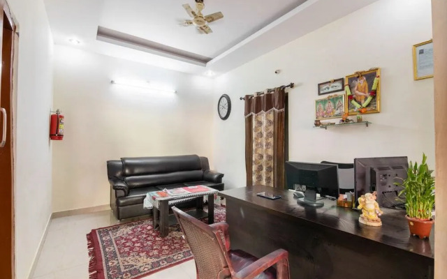 Sri Sai Suites By OYO Rooms