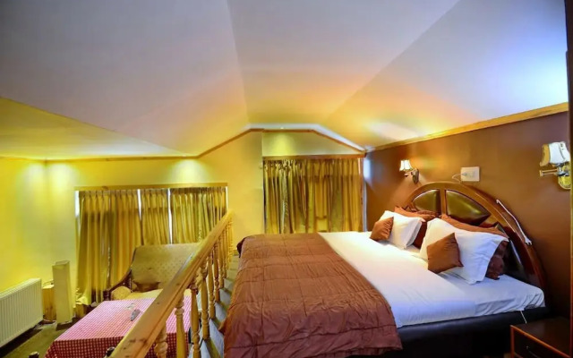 Hotel Pine Palace Resort