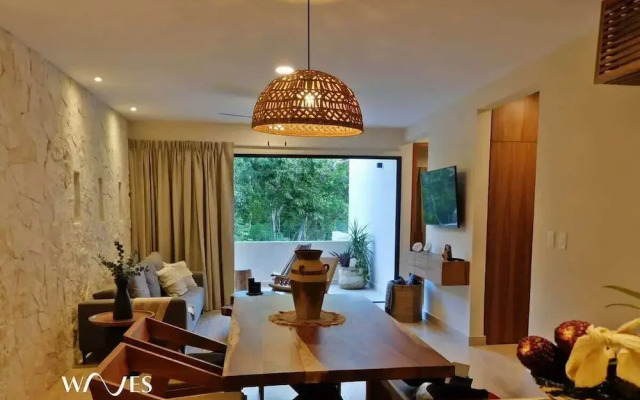 2 BR Amazing Pool Top Amenities Wifi 2FL Gym