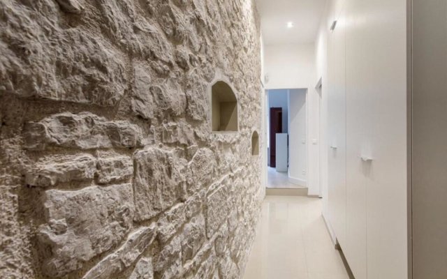 Contemporary Furnished Apartment With 2 Bedrooms in Corniche de la Riviera