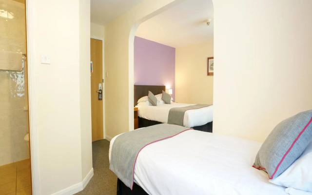 OYO Shanklin Beach Hotel