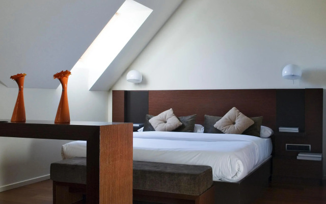 987 Design Prague Hotel
