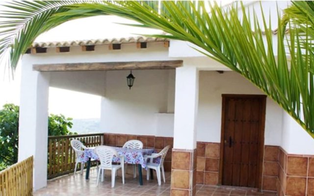 House With 2 Bedrooms in Montefrío, With Wonderful Mountain View, Priv