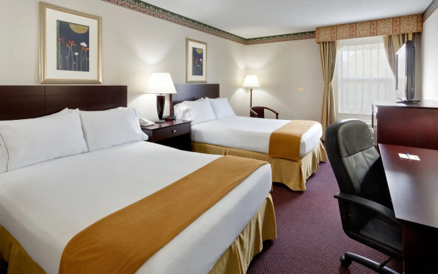 Holiday Inn Express Vernon - Manchester by IHG