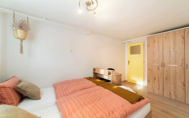 Bah Apartment