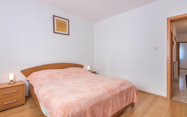 Beautiful Apartment in Vodnjan With 4 Bedrooms and Wifi