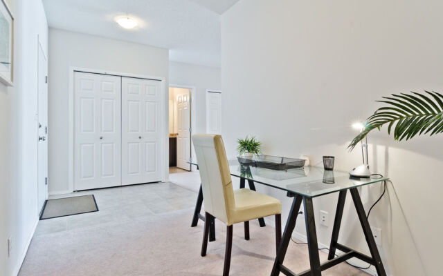 Suite Digs Riverfront
