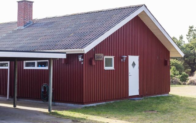 6 Person Holiday Home in Blavand