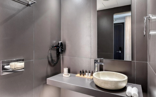 Las Hotel & Spa