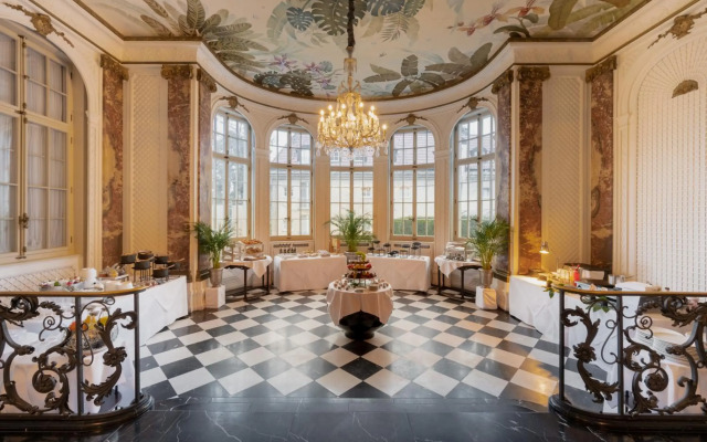 Schlosshotel Berlin By Patrick Hellmann