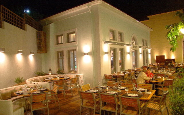 Omirikon Hotel