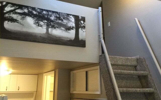 1-Bedroom Loft in South Salt Lake