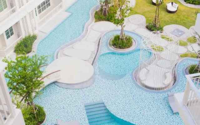 Summer Hua Hin Condo by Huahin Holiday Condo