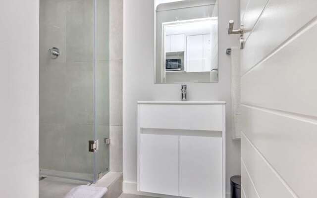 Newlands Peak Aparthotel