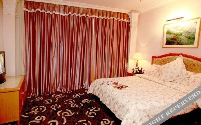 Rhinoceros Hotel