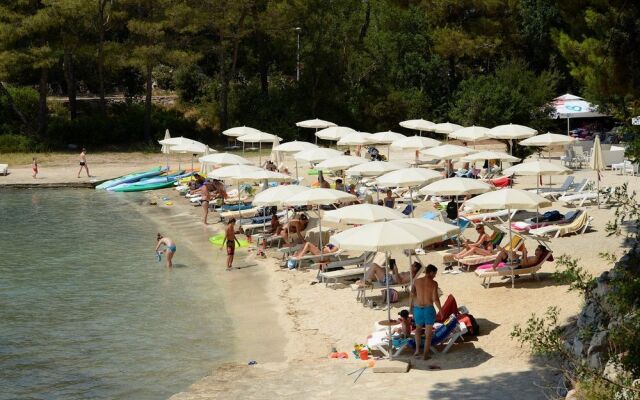 Pierre & Vacances Premium - Crvena Luka Apartments And Villas