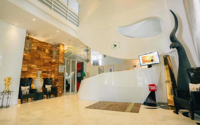 iBooking Trams Square